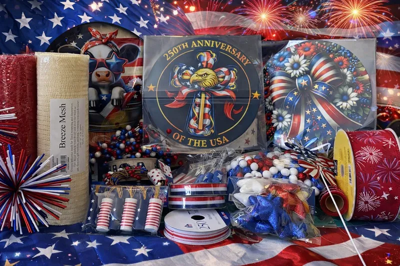 🇺🇸 Red, White & Blue Wreath Workshop