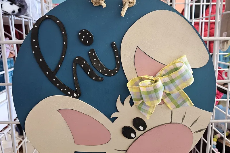 🐰 Wooden “Hi” Bunny Door Sign
