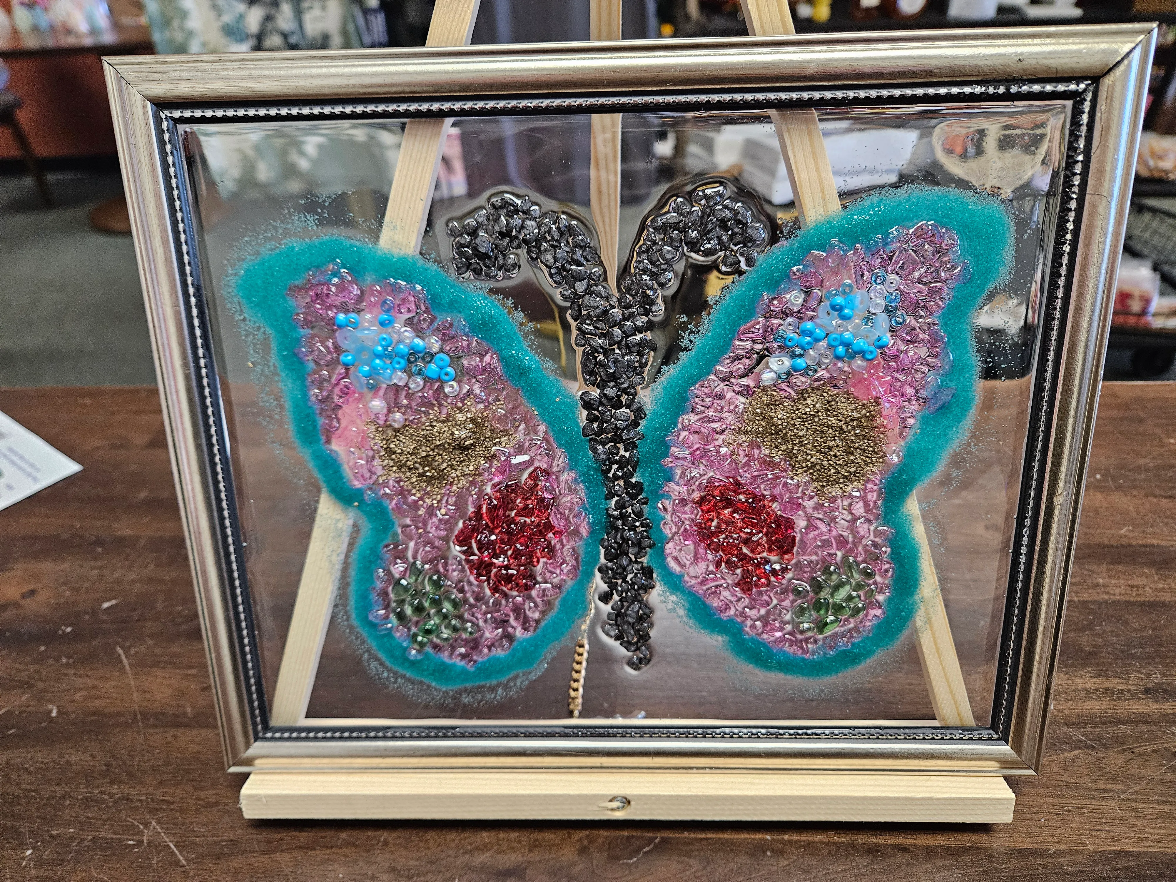 🦋 Crushed Glass Butterfly Workshop