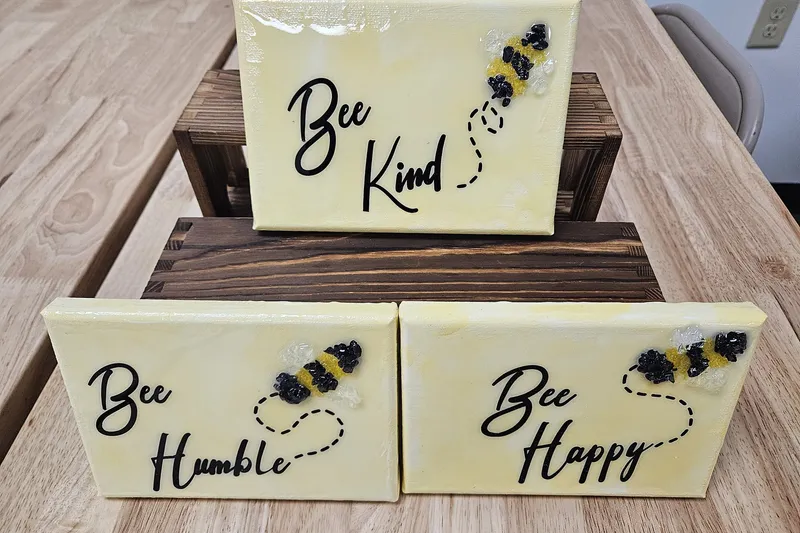 🐝 3-Piece Bee Resin Art Workshop