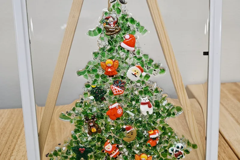 🎄 Christmas in July: Crushed Glass Christmas Tree