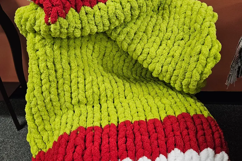 Grinch Chunky Knit Blanket Workshop